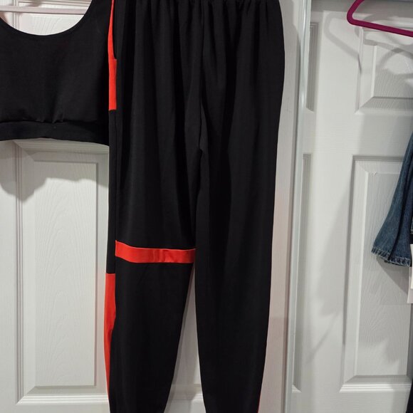 Matching black and orange sweat pants and top - Picture 7 of 8